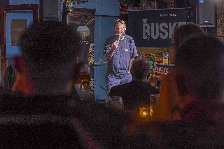 Man with tshirt and microphone